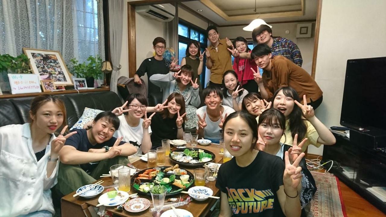 דירות הצוקייצ'י Full House Miyajima חדר תמונה